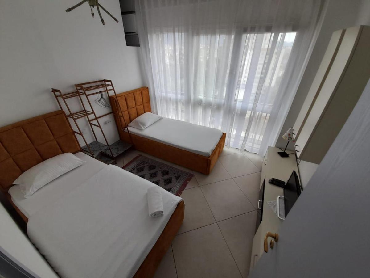 Guesthouse Bela Тирана Экстерьер фото