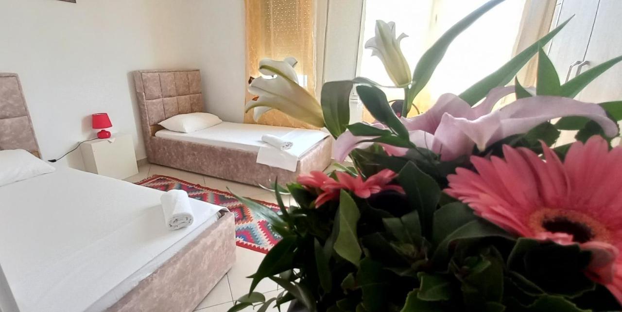 Guesthouse Bela Тирана Экстерьер фото