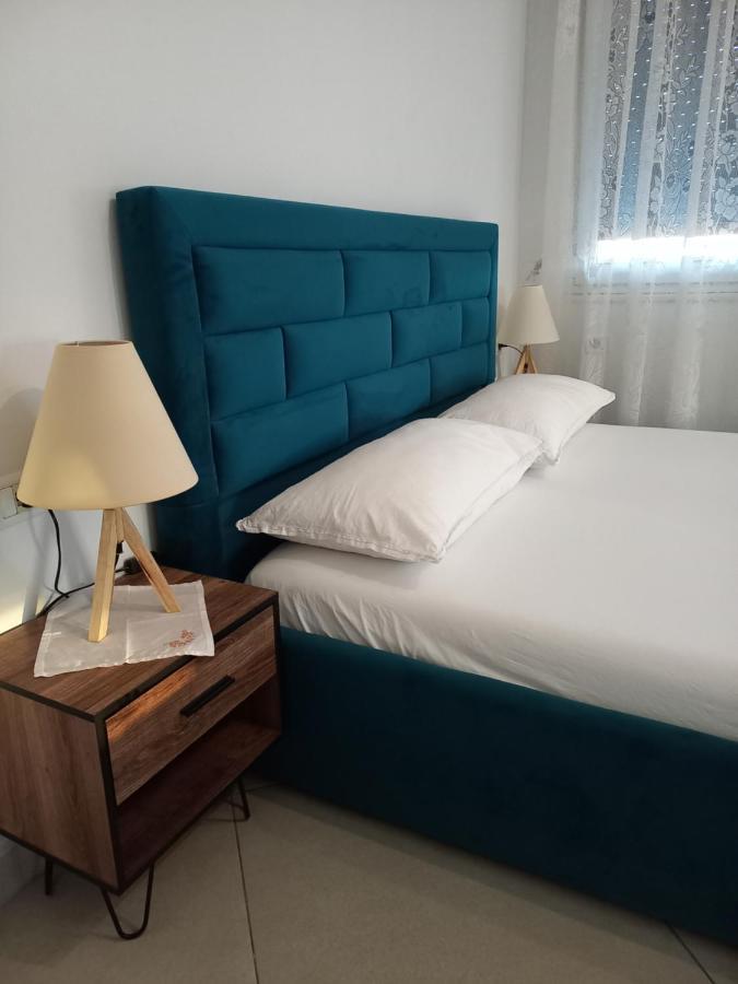 Guesthouse Bela Тирана Экстерьер фото
