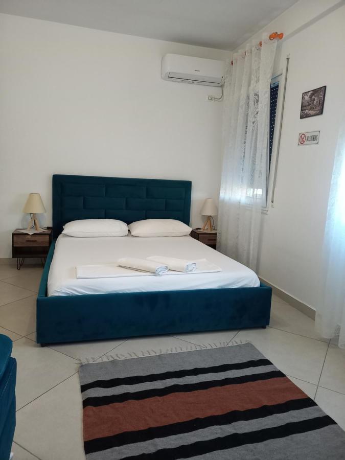 Guesthouse Bela Тирана Экстерьер фото